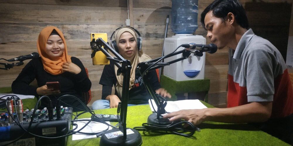 Empowered Community Radios For Healthy Communities in Indonesia