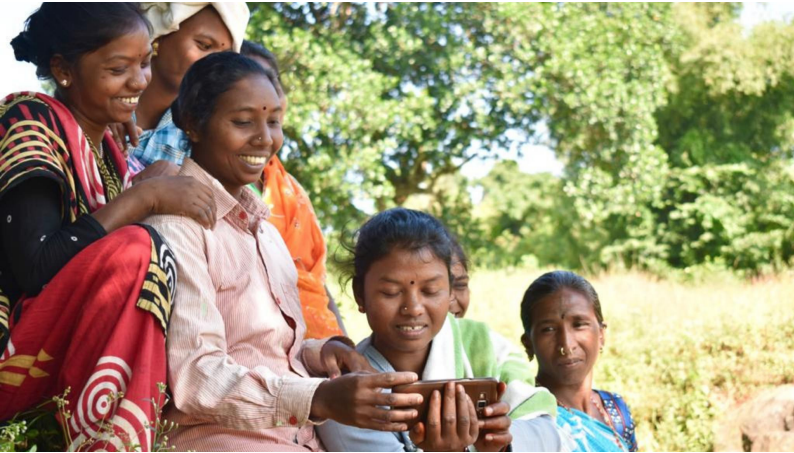 Advancing Rural Communication Services in Family Farming in the Asia Pacific Region